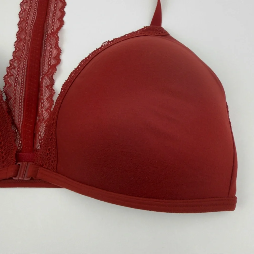 Red Lace Racerback Wireless Bra Lightly Lined 34C Xhilaration Romantic
